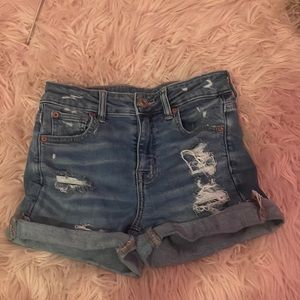 american eagle woman’s ripped jean shorts